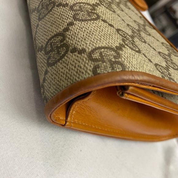 SOLD!! VINTAGE GUCCI CHERRY LINE SHOULDER BAG - Picture 10 of 15